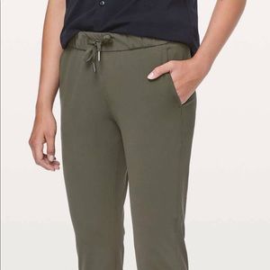 Lululemon On The Fly Pant *28"